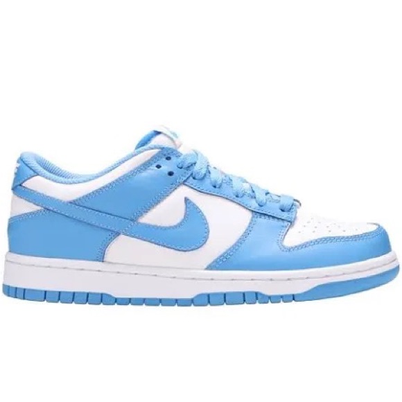 Nike Dunk Low Gs Low Unc Sneakers